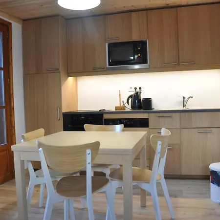 Alpina - 31 - Renove - 6 Pers Appartement